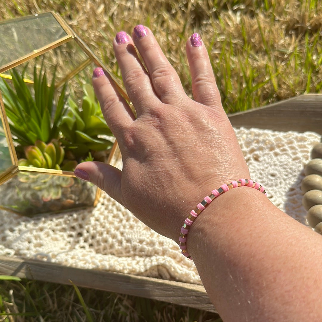 Sulli light pink and gold filled stretch bracelet